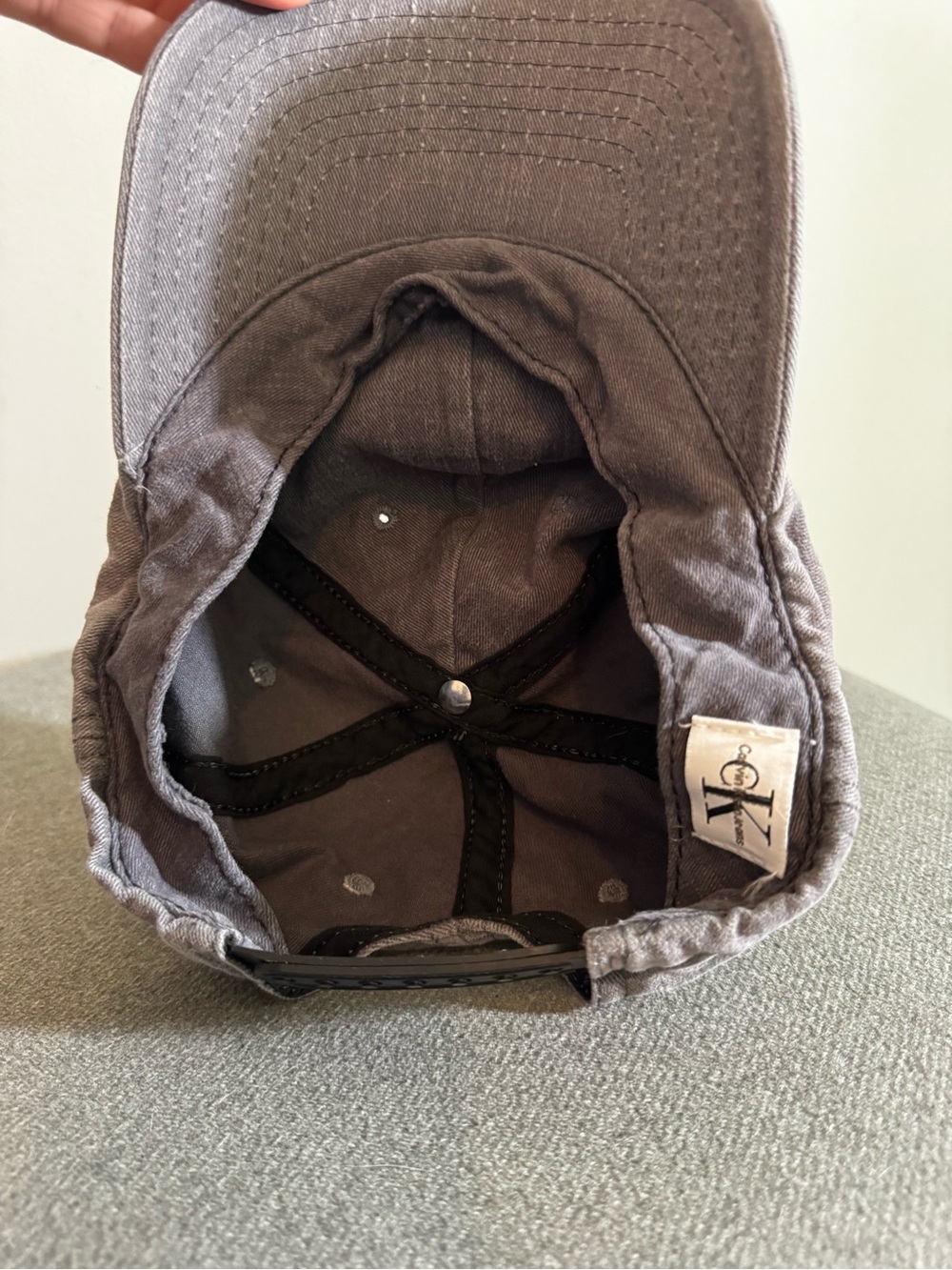 VINTAGE Calvin Klein Gray Baseball Cap with CK Logo - Picture 3 of 6